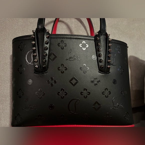 GONE 👏🏼 CHRISTIAN LOUBOUTIN 🌤️ small Cabata - Picture 12 of 16